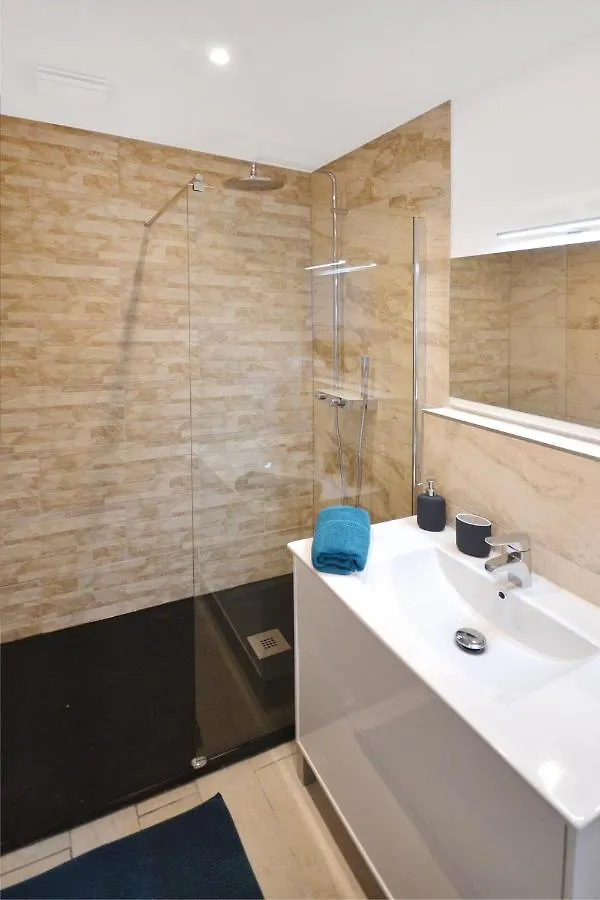Lovely Frontline Beach Apartment Sitio de Calahonda 0*,  Spain
